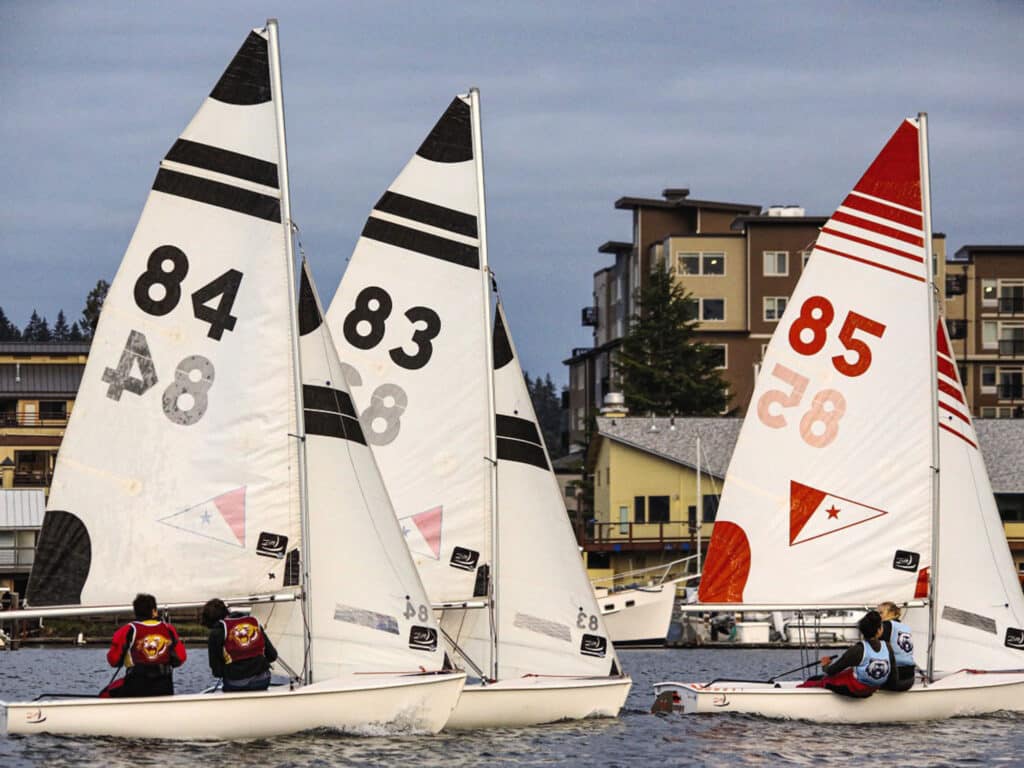 High schoolers sail at practice